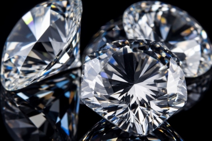 Бриллиантовый эксперимент: в России сделают ставку на искусственные камни