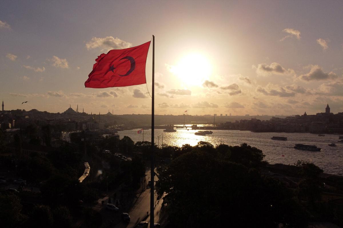 Посредник без доверия: как Анкара под давлением Трампа предала Тегеран и лишилась рычагов влияния