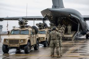 США уходят из Германии и приходят в Польшу. Кто выиграл — и что это означает для России?