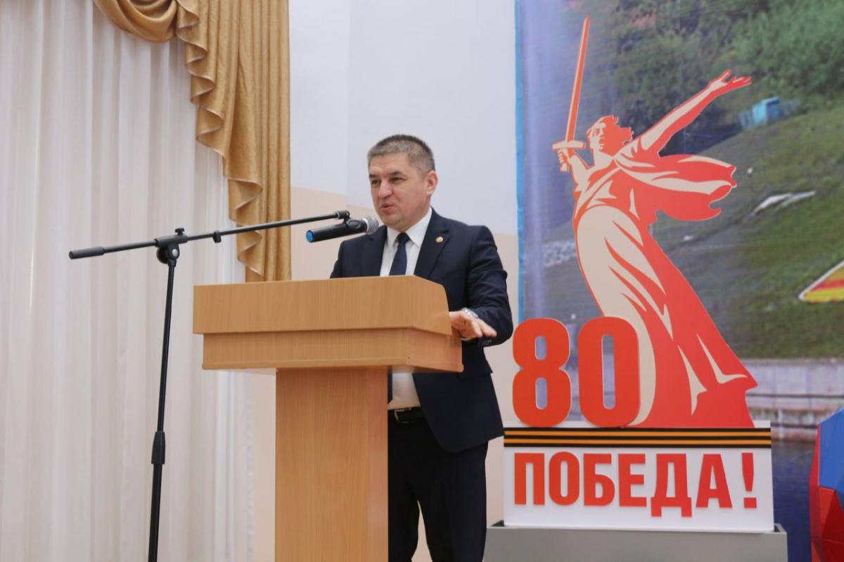 Глава Чебоксар Владимир Доброхотов провел встречу с жителями Московского района в рамках проекта «Открытый город»