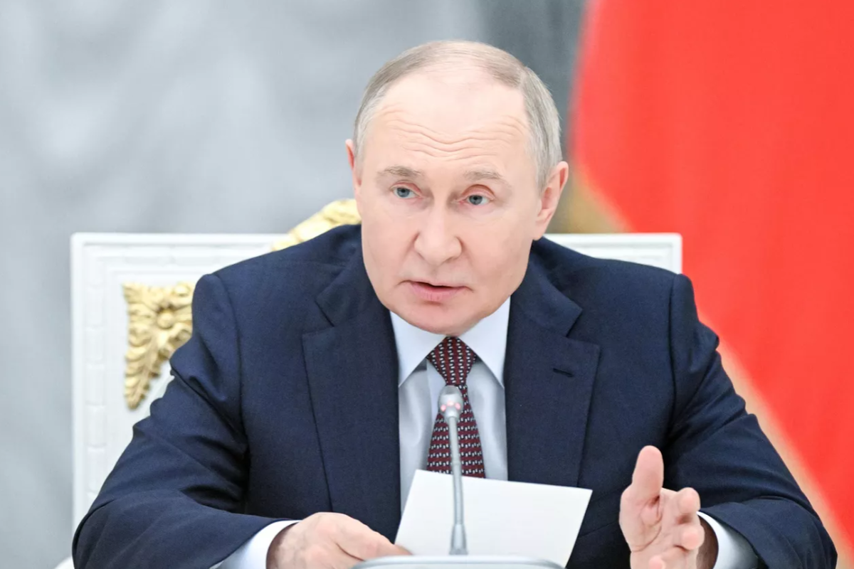 Президент назвал приоритетной демографическую задачу в России