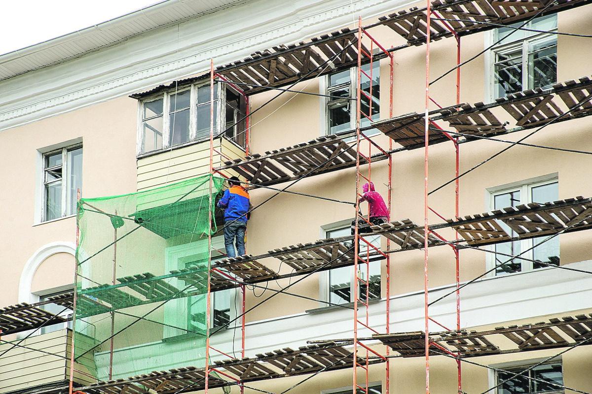 Свыше 2400 многоквартирных домов капитально отремонтируют в Москве в 2025 году