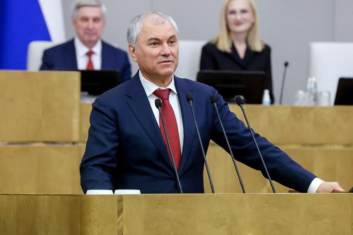 «Мелочь, а приятно»: Володин анонсировал майские законы — от пенсий до золота