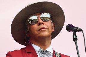 Парадокс доходов фронтмена группы «Мумий Тролль», осудившего СВО