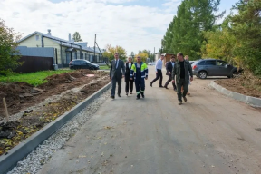 «Именно жители определяют приоритеты ремонта»: Спикер Заксобрания Кировской области Роман Береснев рассказал о реализации программы «Дорожный миллиард»