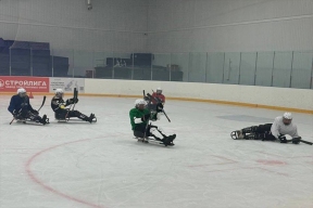 Секция следж-хоккея для реабилитации ветеранов СВО открылась в Биробиджане