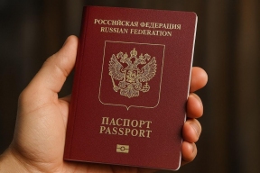 В администрации Барнаула состоялась торжественная церемония вручения первых паспортов