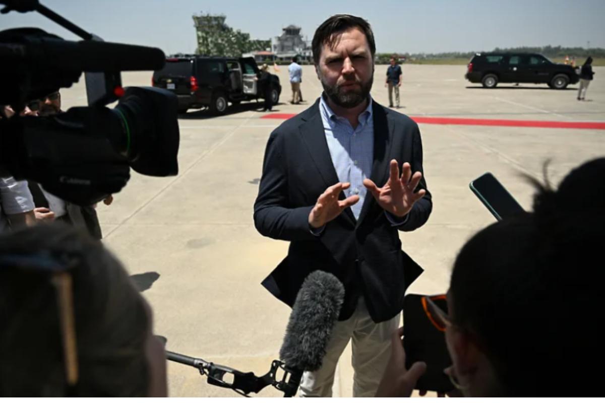 Америка предложила остановить войну, но Зеленский сломал планы, отказавшись отдавать Крым