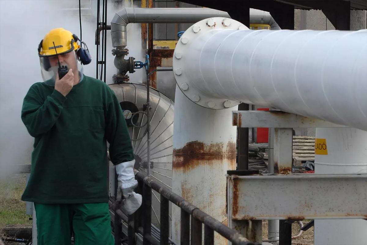 Венгрия ломится в открытую дверь: почему Хорватия сама остановила нефть для Словакии