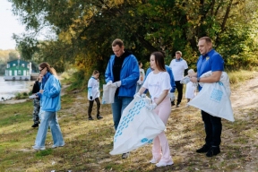 Свыше 170 куб. отходов собрали рязанские волонтеры на берегу Оки в рамках акции «Вода России»