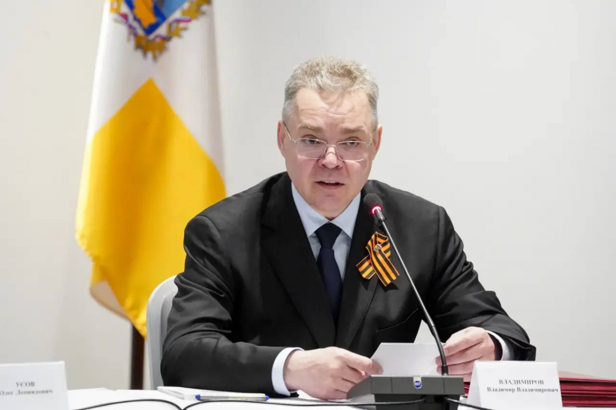 Губернатор Ставрополья Владимир Владимиров поручил увеличить единовременную выплату участникам СВО до 3,5 млн рублей