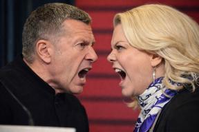 «Нельзя воевать на полшишечки»: почему гневная речь Соловьева вывела из себя Поплавскую?
