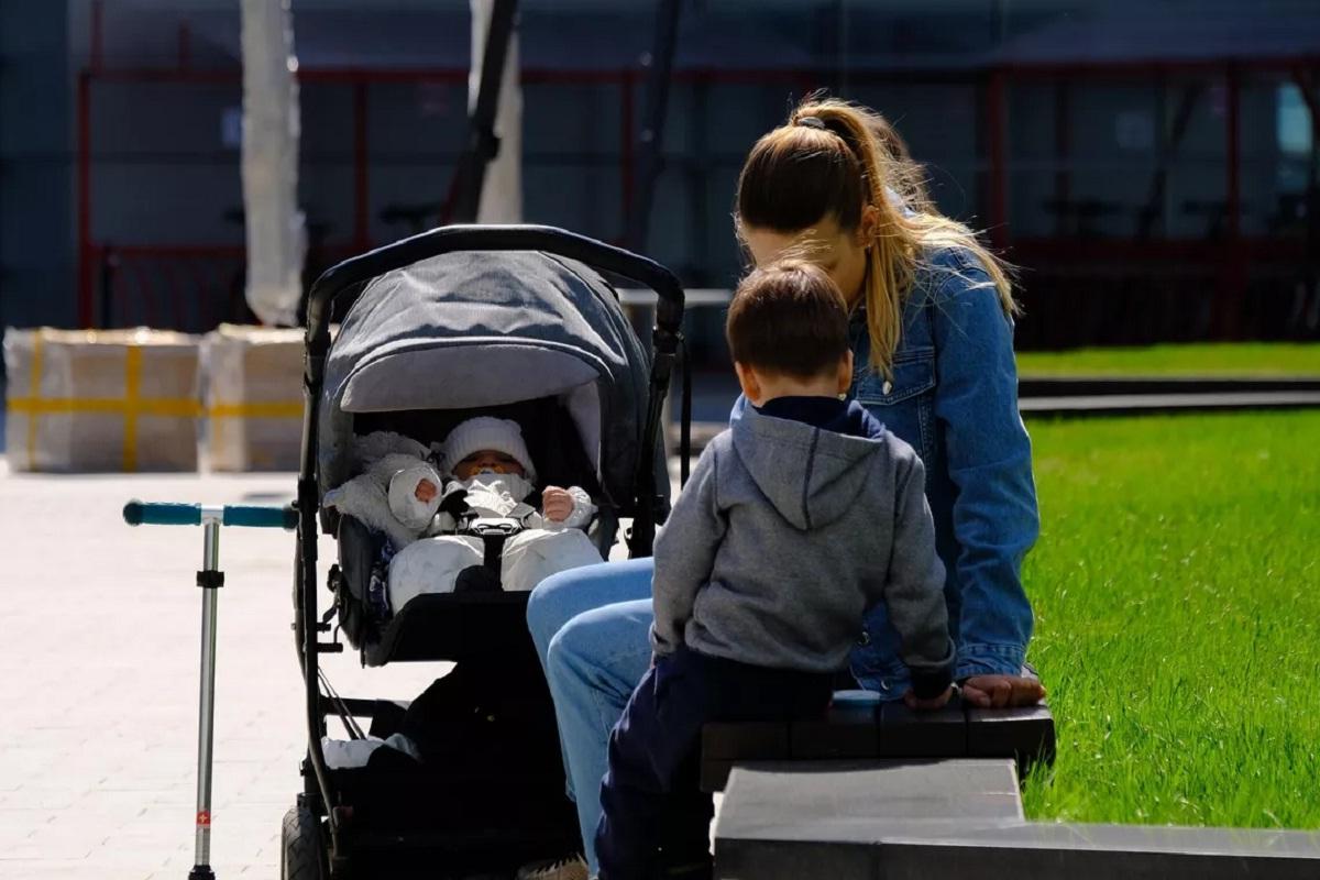 В Карелии семьям разрешат тратить региональный маткапитал на образование детей