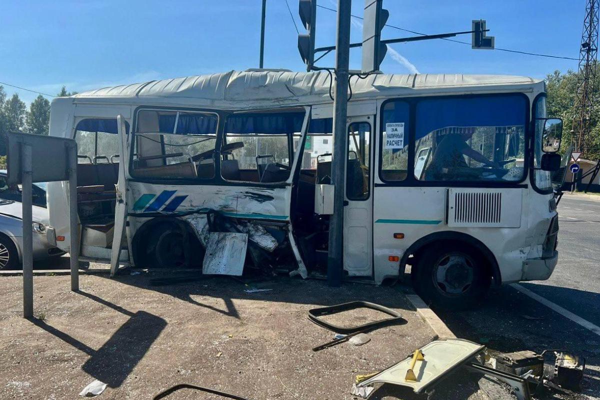 4 года колонии за смертельное ДТП: приговор водителю фуры в Смоленской области