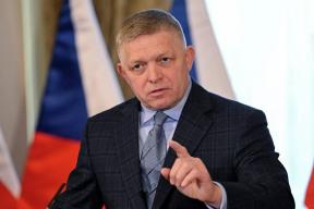 «Плохая и неработающая стратегия»: Фицо о попытках ЕС надавить на Россию