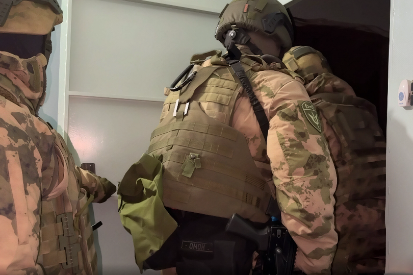 Телеграм-знакомства с подвохом: ФСБ задержала подростков, поджигавших объекты по заданию Украины