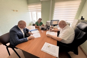 «Впереди еще много задач и совместной работы с жителями»: председатель Роман Заварин подал документы для участия в выборах в Заксобрание Вологодской области