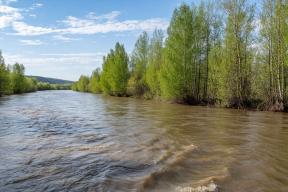 В Хакасии бросили все силы на подготовку к паводку: проверки, взрывы льда и расчистка русел
