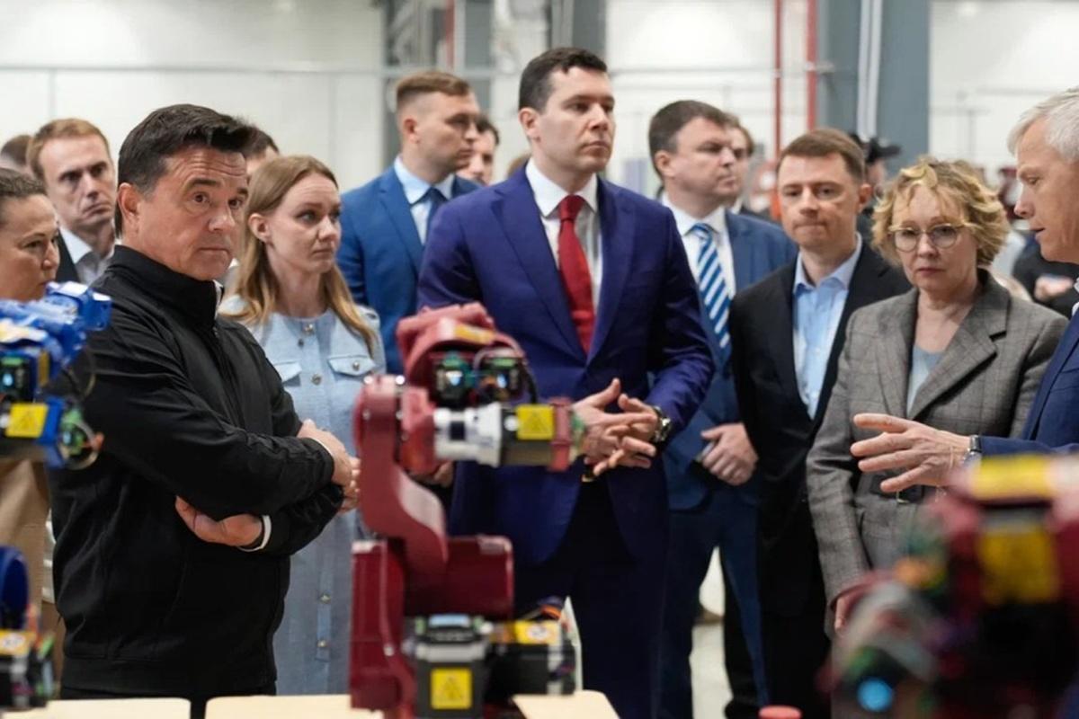 Роботизированное Подмосковье: губернатор Андрей Воробьев принял участие в запуске производства отечественных машин на территории ГИП «Титан»