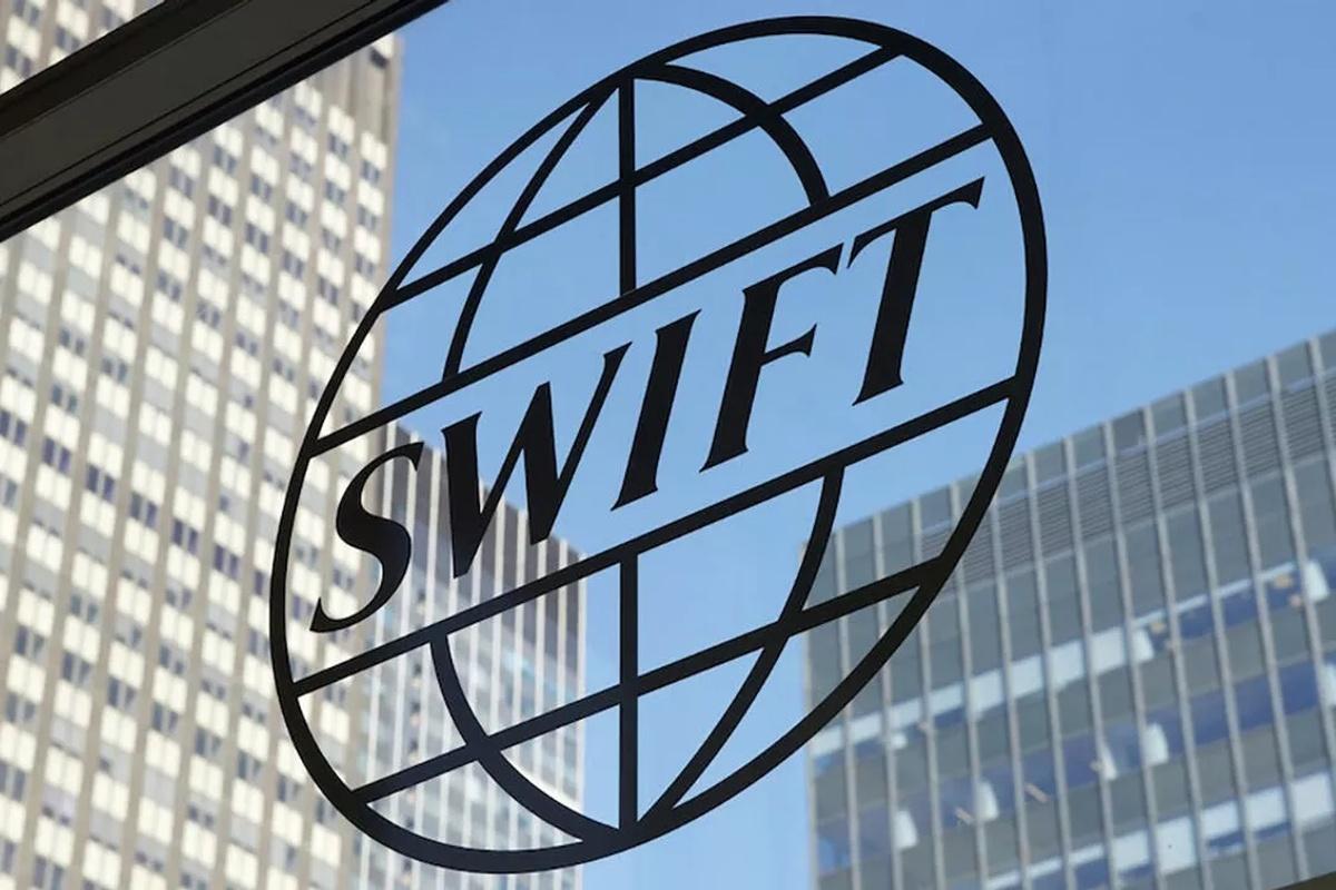 Российские банки перестали нуждаться в SWIFT-переводах