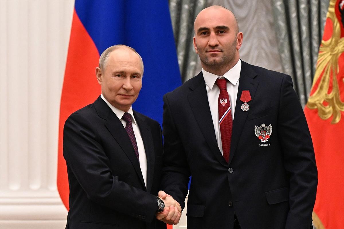 Путин жестко раскритиковал МОК за отстранение россиян и заявил о триумфальном возвращении на мировые арены