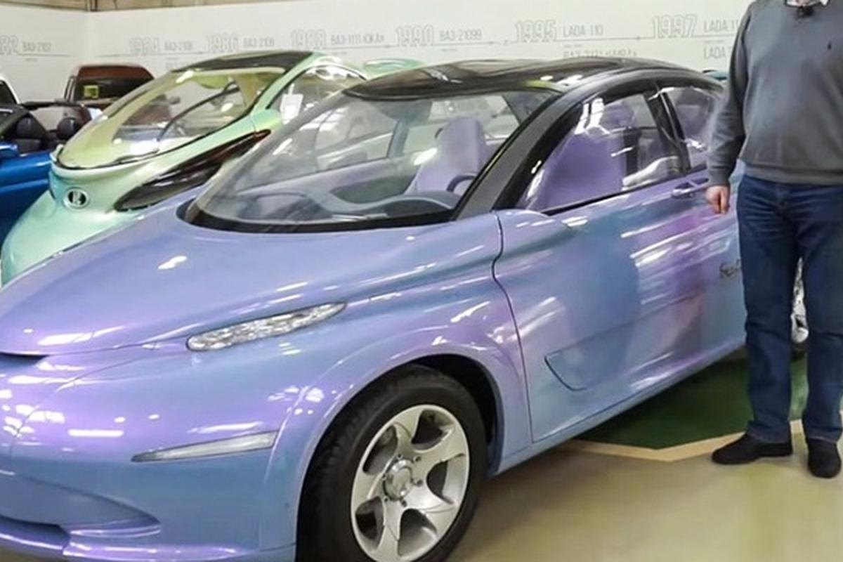 «Сиреневый закат» и нулевой коэффициент: как 26 лет назад Lada Peter Turbo пыталась обогнать время и осталась в музее