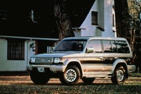 «Безутильные» девяностые: как россияне ввозят BMW E34 и Land Cruiser 80 без утильсбора