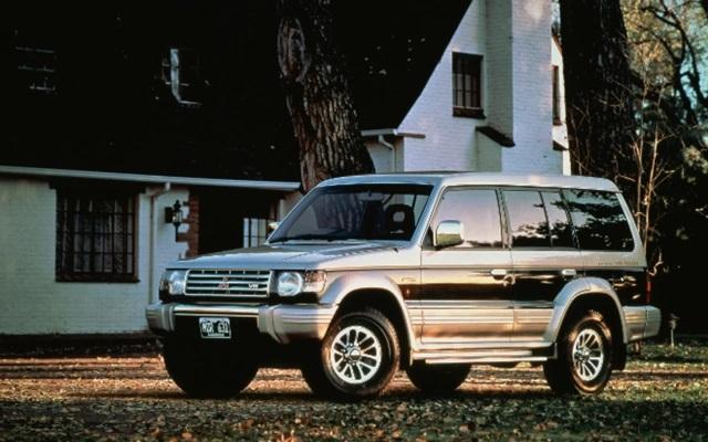«Безутильные» девяностые: как россияне ввозят BMW E34 и Land Cruiser 80 без утильсбора