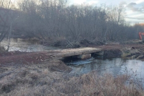 На Сахалине установили временный мост на 38 км дороги «Победино – Первомайск»