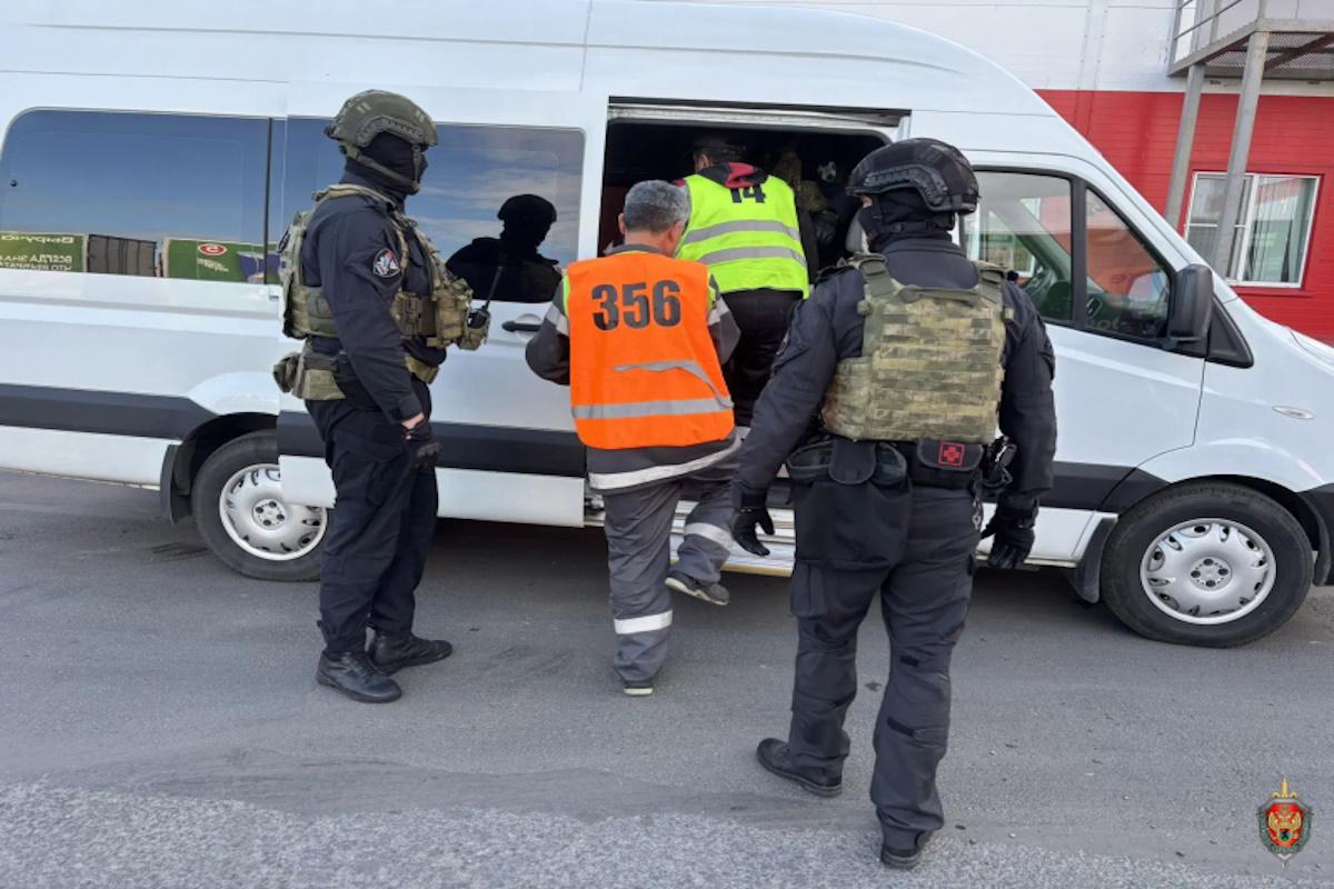 Фиктивные экзамены для мигрантов: в Петрозаводске вынесли приговор троим фигурантам дела