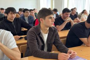 Подростков, проявивших интерес к инженерным специальностям, пригласили на экскурсию в СКГА