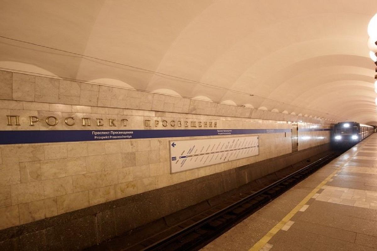 Движение по «синей ветке» в метро Санкт-Петербурга восстановлено