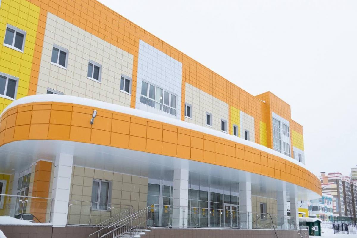 В томском микрорайоне Южные Ворота ввели в эксплуатацию здание новой современной поликлиники