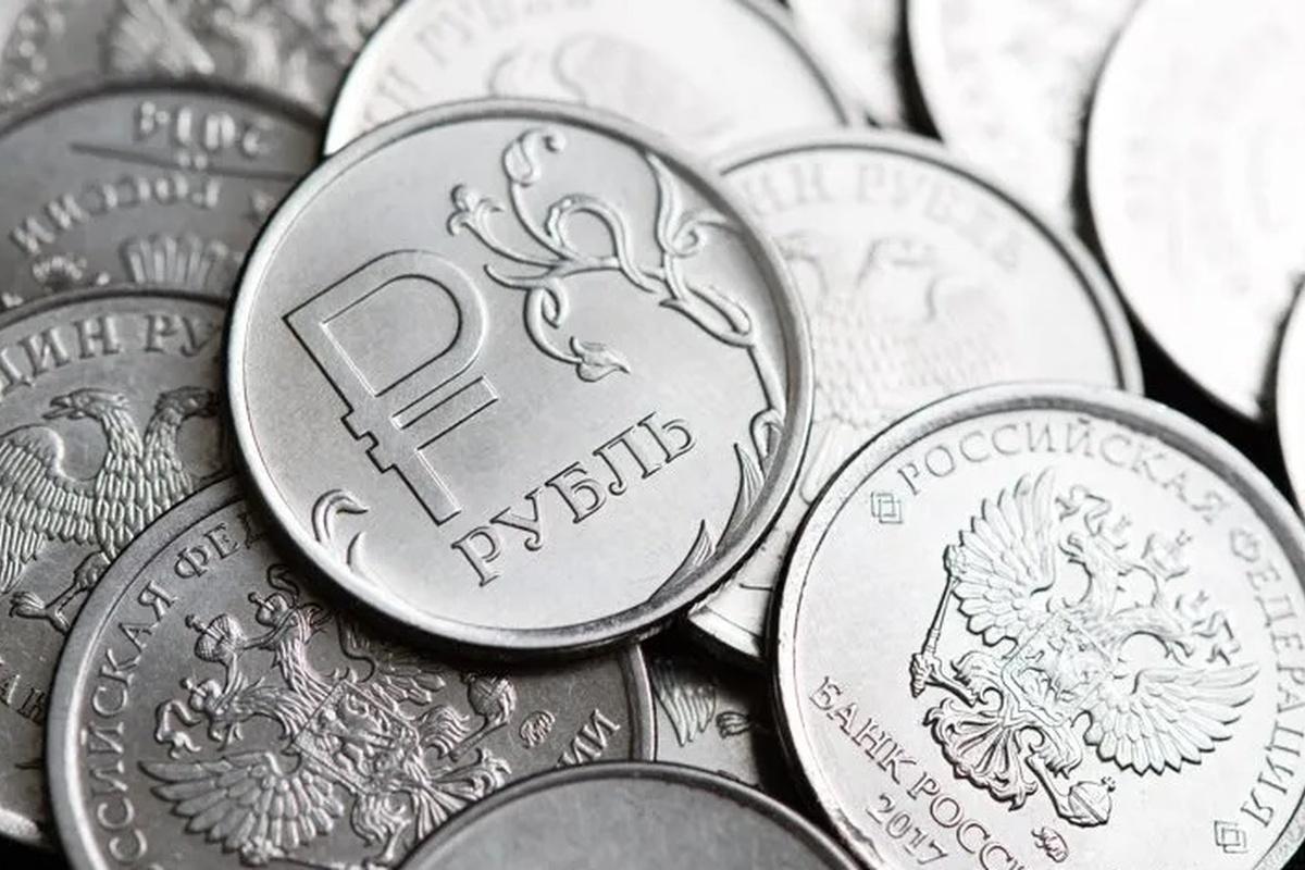 Экономист Балынин рассказал о выплатах семьям в следующем году