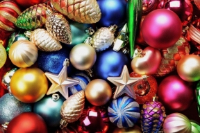 St. Petersburg residents will be able to take part in the New Year's action on exchange of Christmas tree decorations