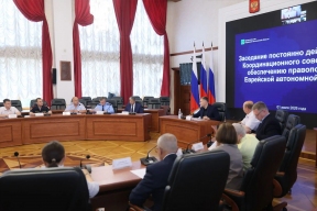 Стройки под колпаком: два уголовных дела и видеонаблюдение за мусором — итоги совещания в ЕАО