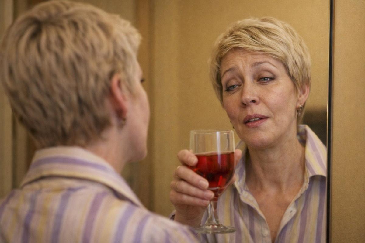 «Вино по утрам и такси в Париже»: на что променяли славу беглые звезды Татьяна Лазарева* и Мария Шалаева