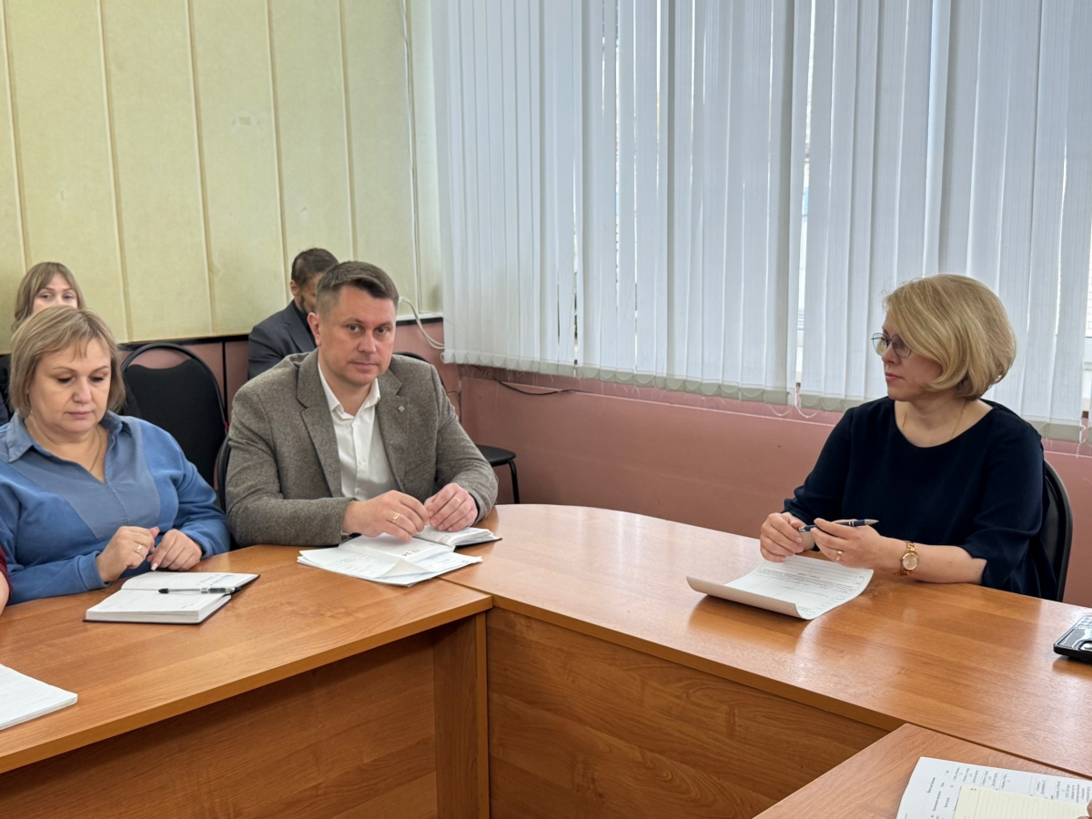 Глава Рассказова Вера Соколова рассмотрела вопрос завершения отопительного сезона 15 апреля