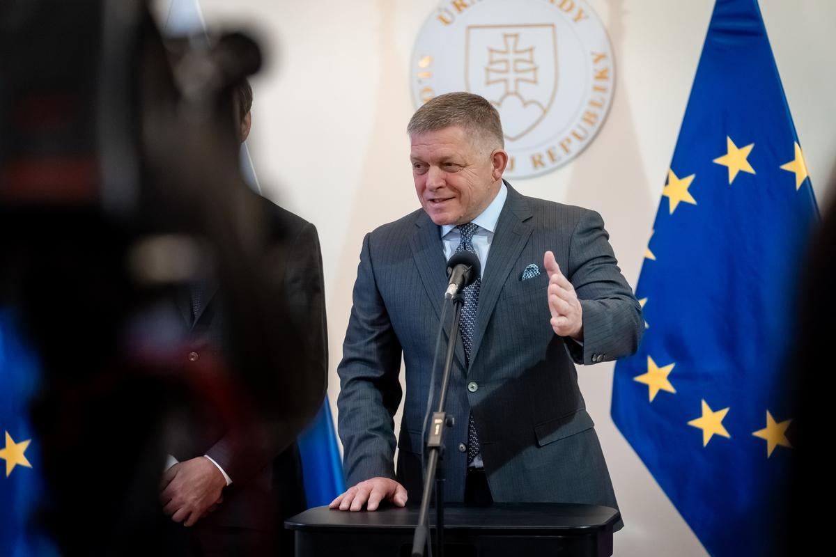 Фицо проигнорировал требования оппозиции о референдуме