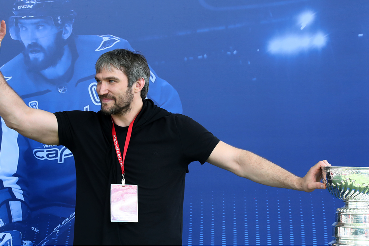 НХЛ рассматривает возможность изменения правил посещения международных турниров с Кубком Стэнли