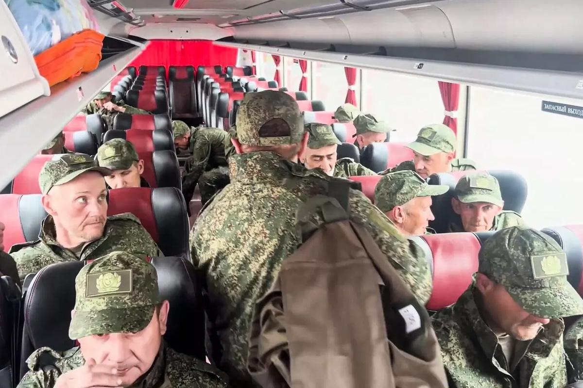 После года в украинском плену уроженцы Челябинской области возвращаются домой