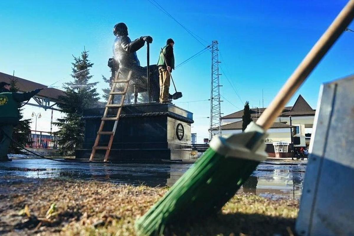 Генеральная уборка в масштабах области: в Подмосковье стартовал месяц чистоты и порядка