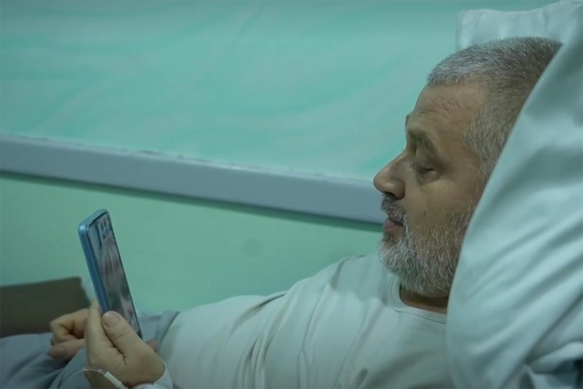 Хуситы опубликовали кадры с российским моряком с подбитого сухогруза Eternity C