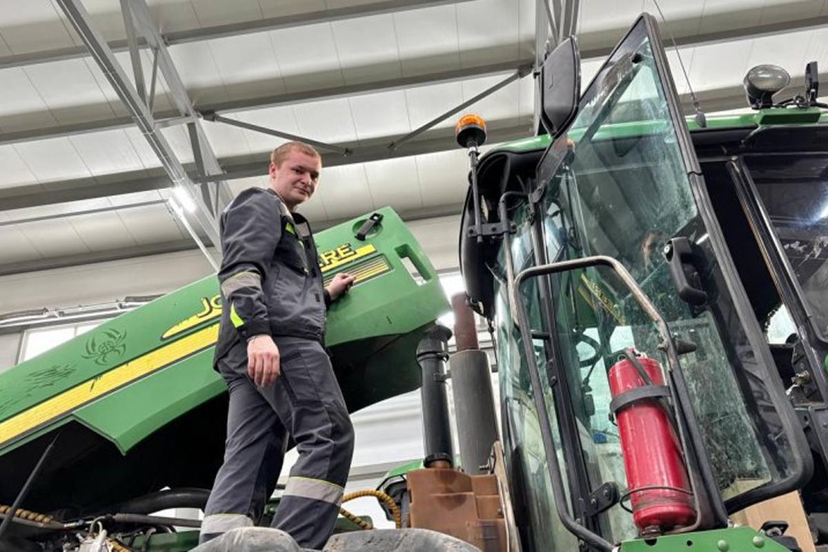 В Ульяновской области предприятия закупают семена и готовят кадры к весенним работам