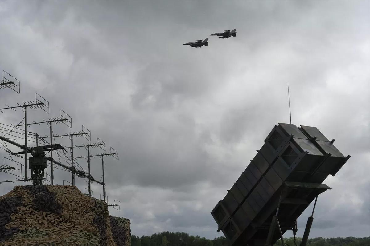 США втихую подписали контракты на сверхдальние радары для ВСУ на 2 млрд рублей