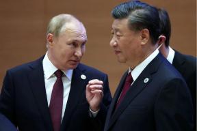 Инженер из Китая назвал встречу с Путиным стократной удачей