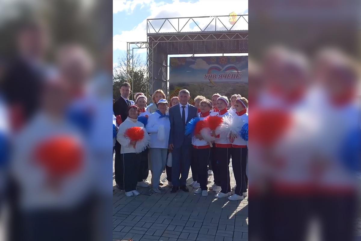 Олег Николаев: Движение «серебряных» волонтеров «Кěмӗл Чун» в Чувашии объединило более пяти тысяч человек