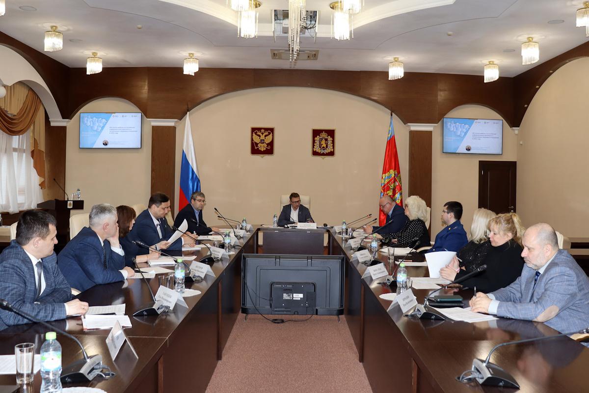 Во Владимирской области выявили более 600 организаций, практиковавших нелегальную занятость