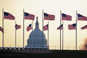 Сенат США проголосовал за бюджет, который позволит положить конец шатдауну