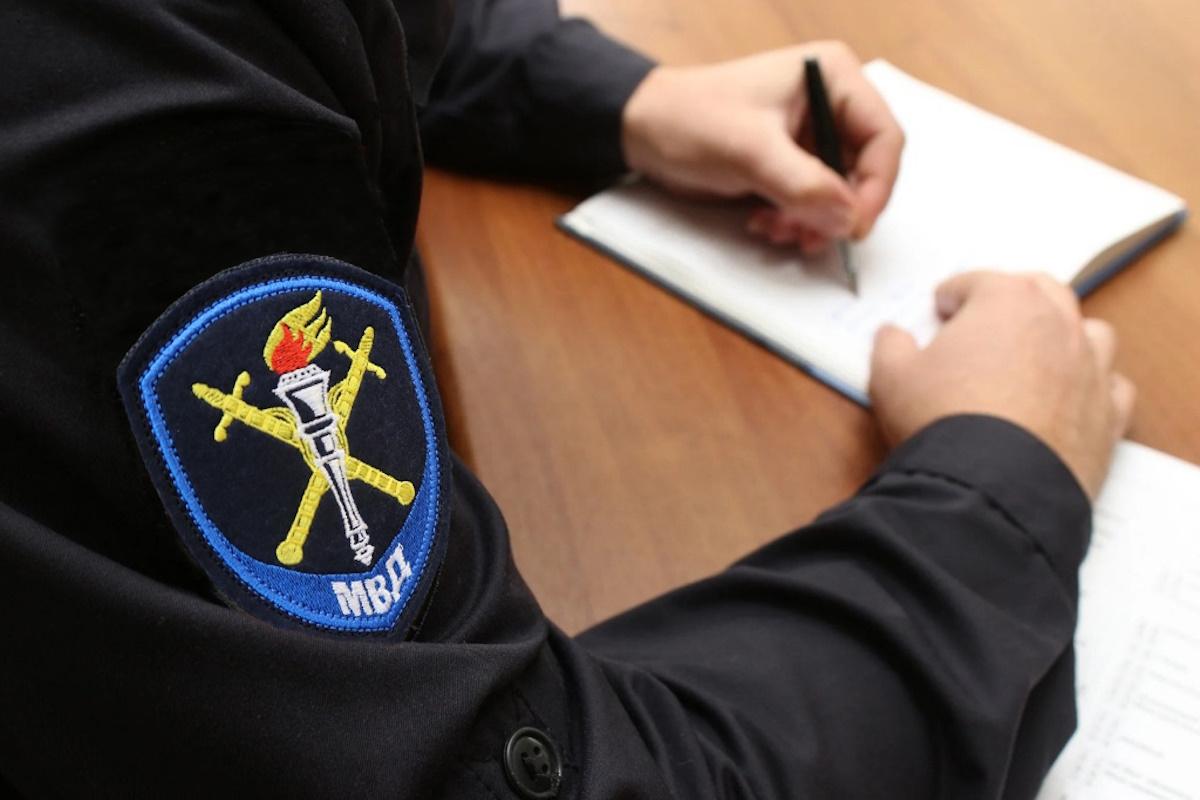 Автомастер Горно-Алтайска продал чужую машину и соврал ее владельцу про участие в СВО